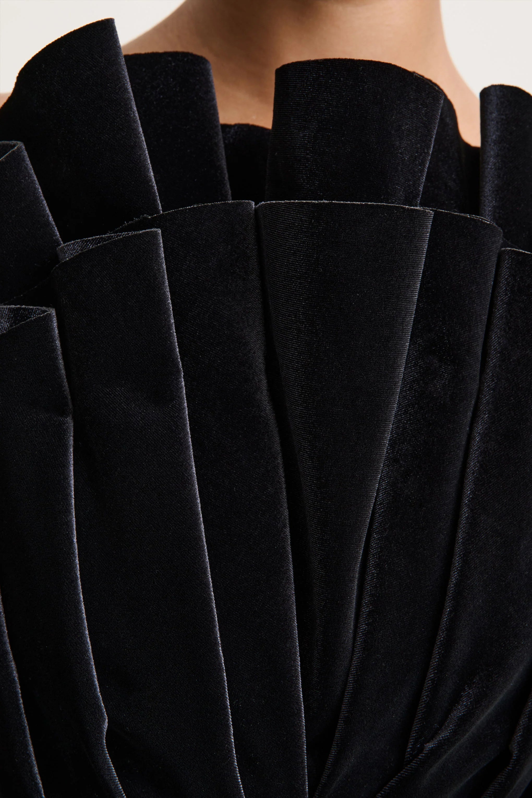 Polly | Black Velvet Ruffled Strapless Mini Dress